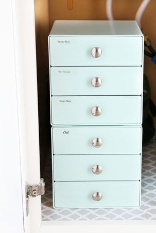 small bathroom storage ideas - under the sink drawers